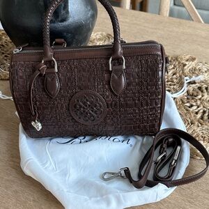 NWT Ferrara Vereda Woven Purse Elegant Brown